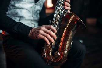 jazz saxofon hrac