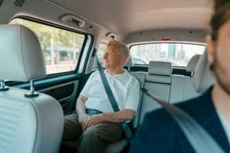 seniortaxi ideogram