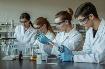 studenti farmacie ideogram