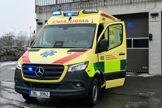 260115 predani sanitky foto sch043