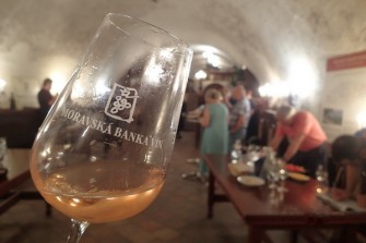 Červencová ochutnávka rosé vín v Moravské bance vín 2 600x400